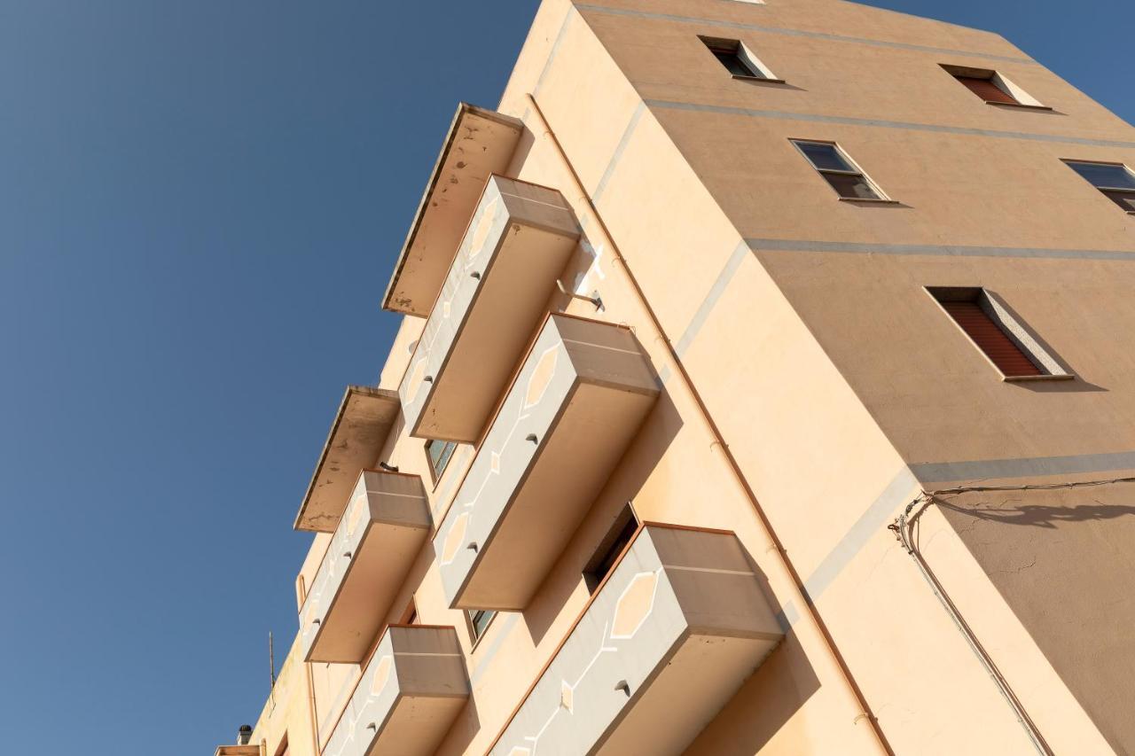 Casa Vacanze Porto Torres Exteriör bild